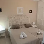 Апартаменти Orlando En *