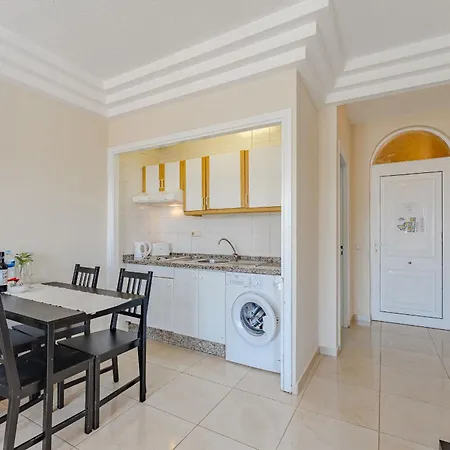 Orlando En * أذيخي